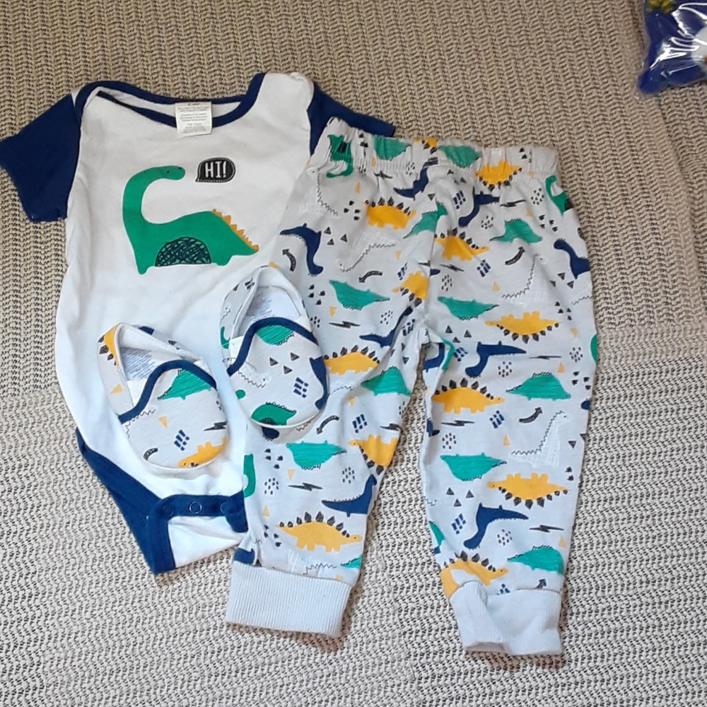 Cutie Pie 3 piece set 6-9 months